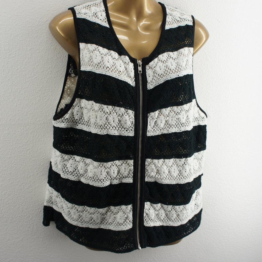Chicos black white stripe mitzi crochet zip vest size 1